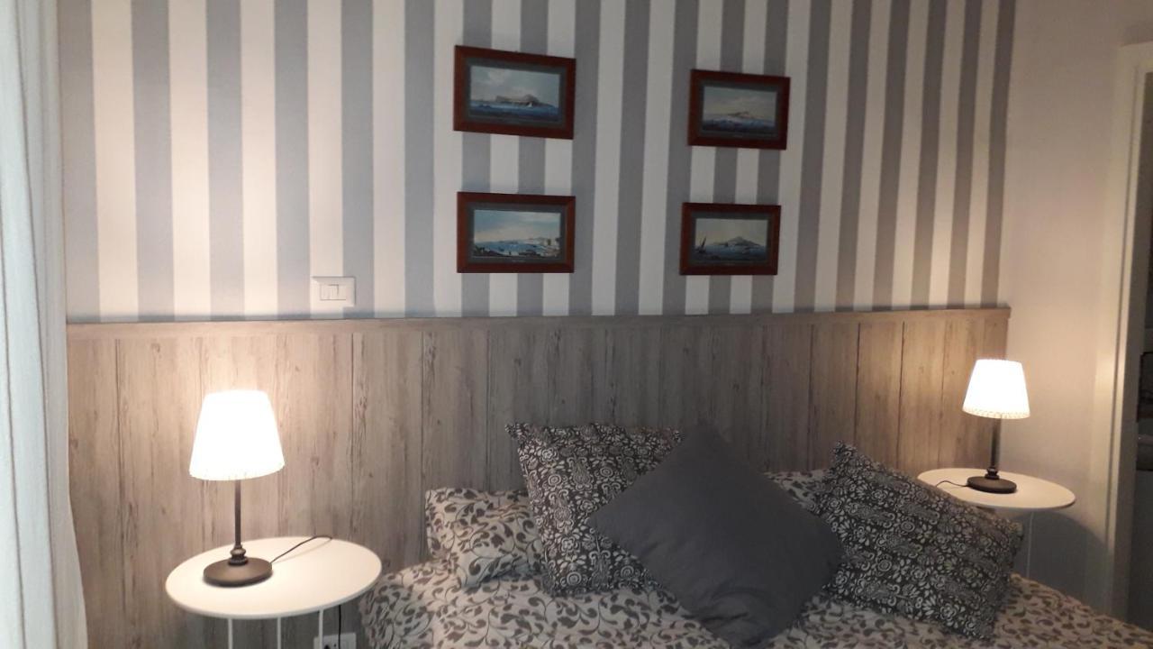 B&B Dei Decumani Napoli Eksteriør bilde